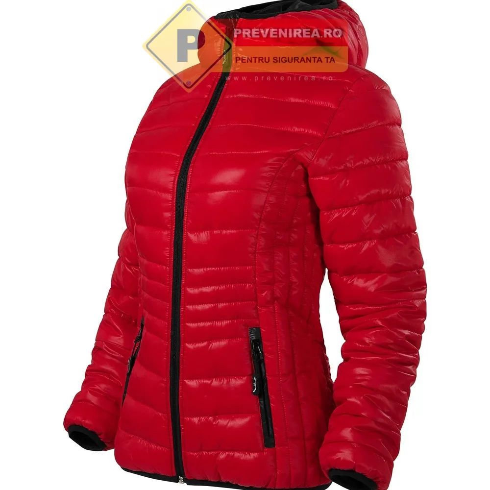 Jachete rosii premium pentru femei
