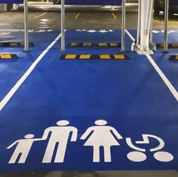 Marcaj pentru parcare mama si copil